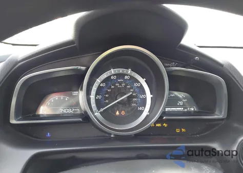 2018 Toyota Yaris Ia из США, поврежденный, VIN 3MYDLBYV2JY301933